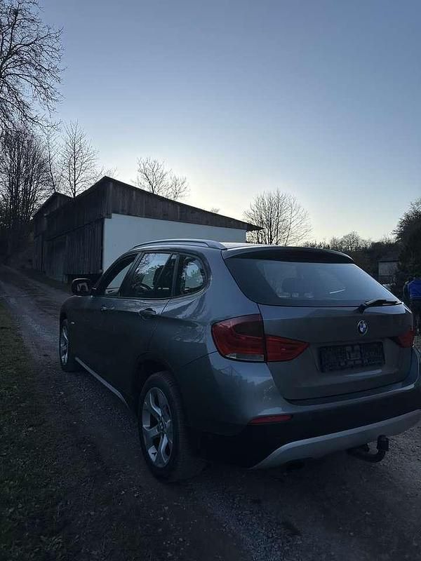 Gebraucht BMW X1 150 PS (110 kW) 2010 Grau SUV