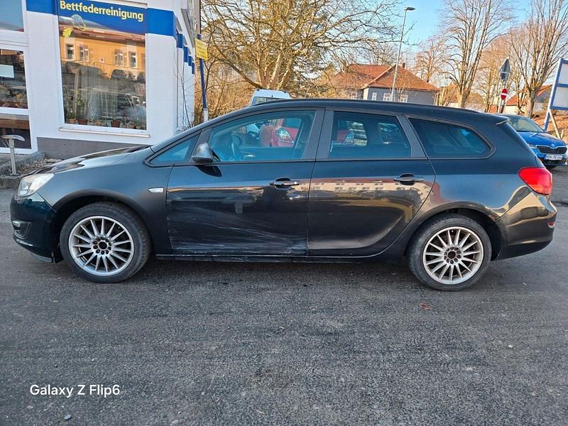 Gebraucht Opel Astra 165 PS (121 kW) 2011 Schwarz Kombi