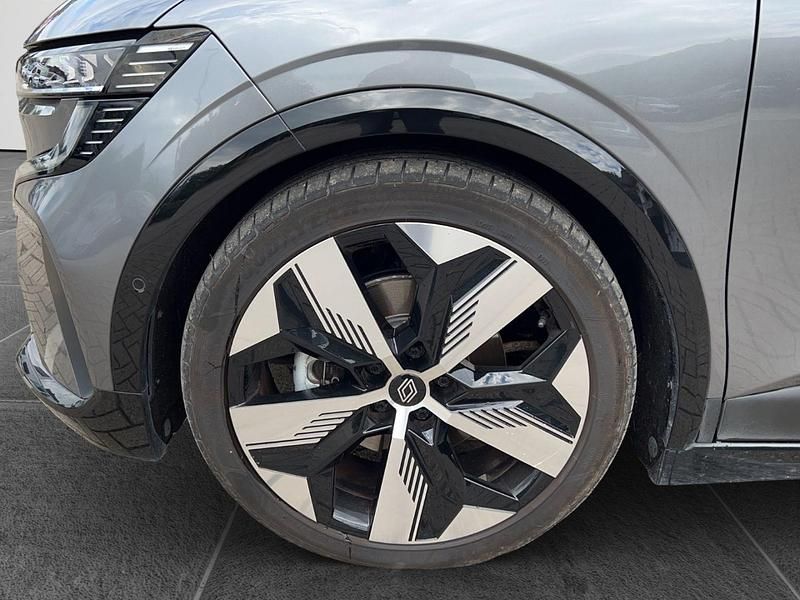 Gebraucht Renault Megane E-Tech Techno 160 kW (218 PS) 2022 Grau kqg + schwarz gne Limousine
