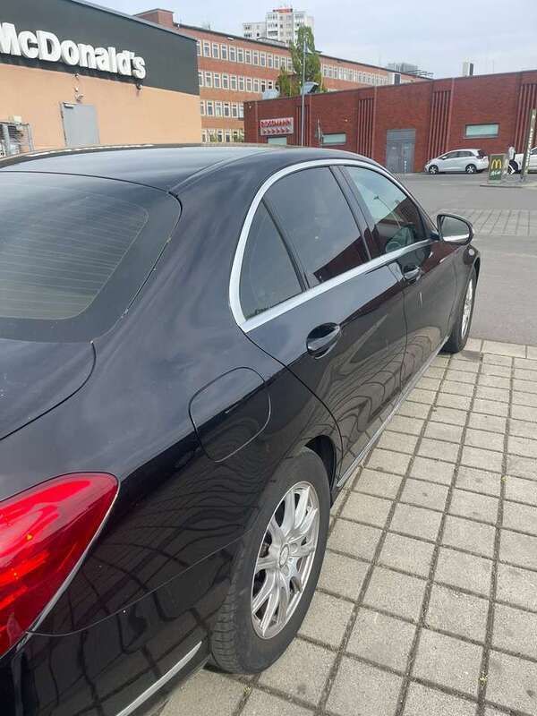 Schwarz Gebraucht 2014 Mercedes C220 Avantgarde Limousine | 16.500 € (Fairer Preis) - Bild 1/4