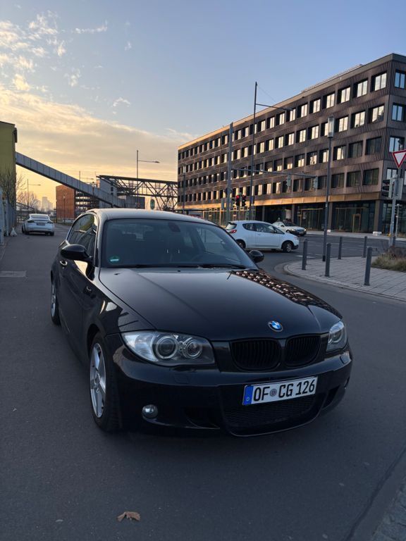 Schwarz Gebraucht 2008 BMW 120 M Sport Kleinwagen | 3.800 € (Superpreis) - Bild 1/4