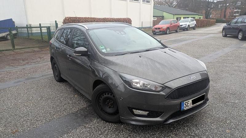 Używany Ford Focus Titanium 150 KM (110 kW) 2015 Szary Sedan/Limuzyna