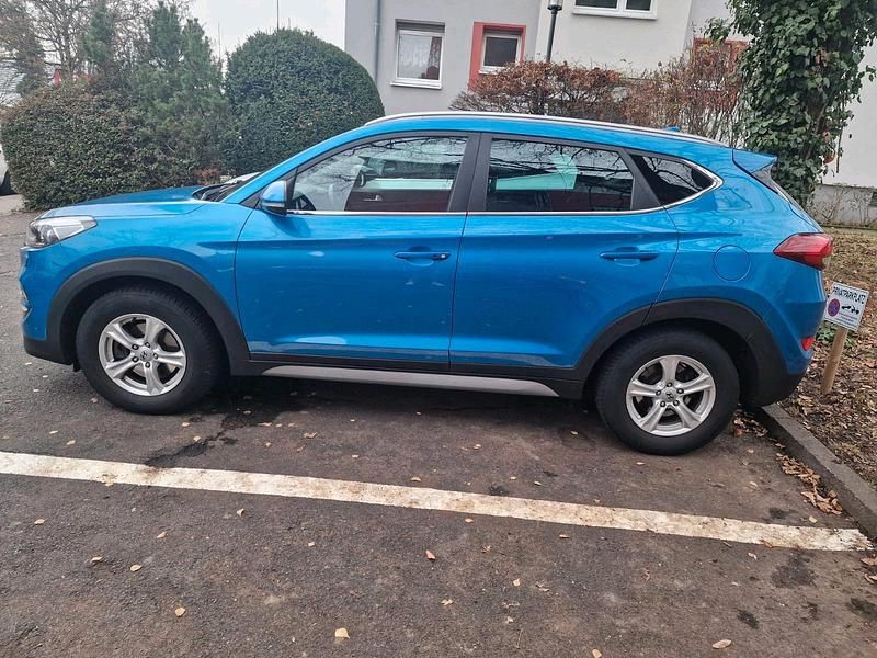 Gebraucht Hyundai Tucson Style 177 PS (130 kW) 2017 Blau SUV
