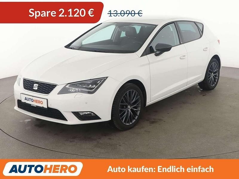 Weiß Gebraucht 2015 Seat Leon CONNECT Limousine | 10.970 € (Fairer Preis) - Bild 1/3
