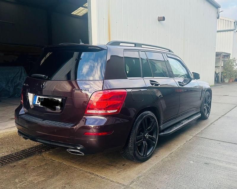 Gebraucht Mercedes GLK250 204 PS (150 kW) 2012 Braun SUV