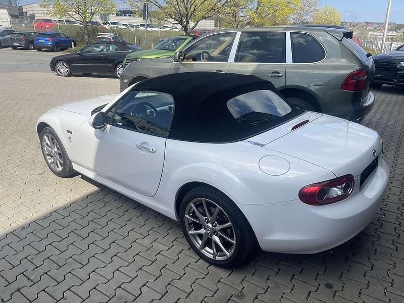 Gebraucht Mazda MX5 20th Anniversary 126 PS (92 kW) 2010 Weiß Cabrio