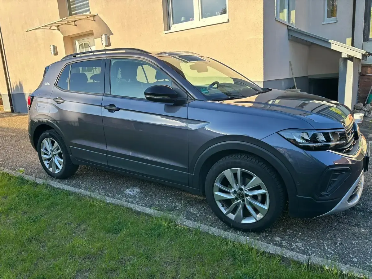Gebraucht VW T-Cross 116 PS (85 kW) 2025 Grau SUV