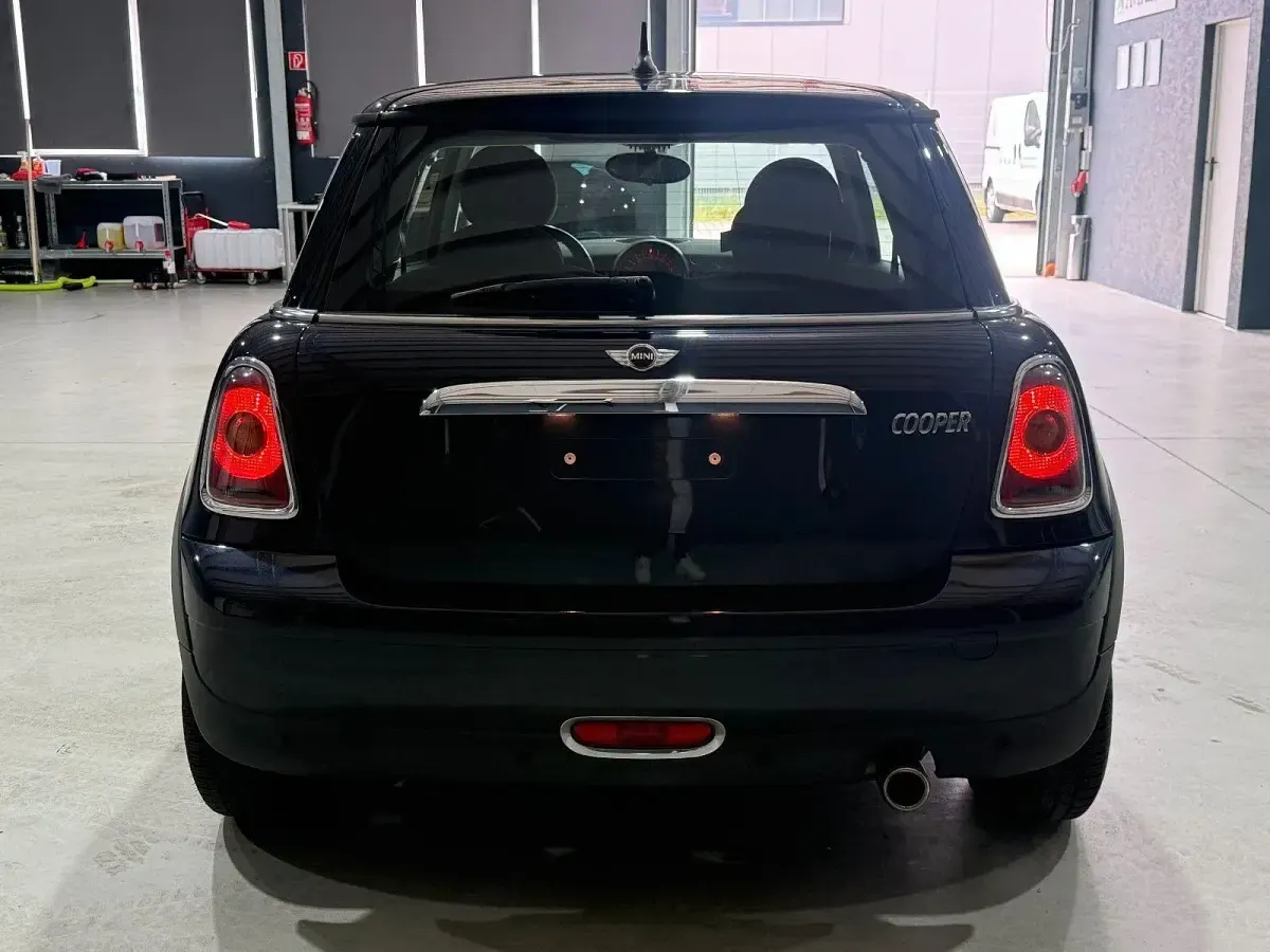 Gebraucht Mini Cooper 120 PS (88 kW) 2008 Schwarz Kleinwagen