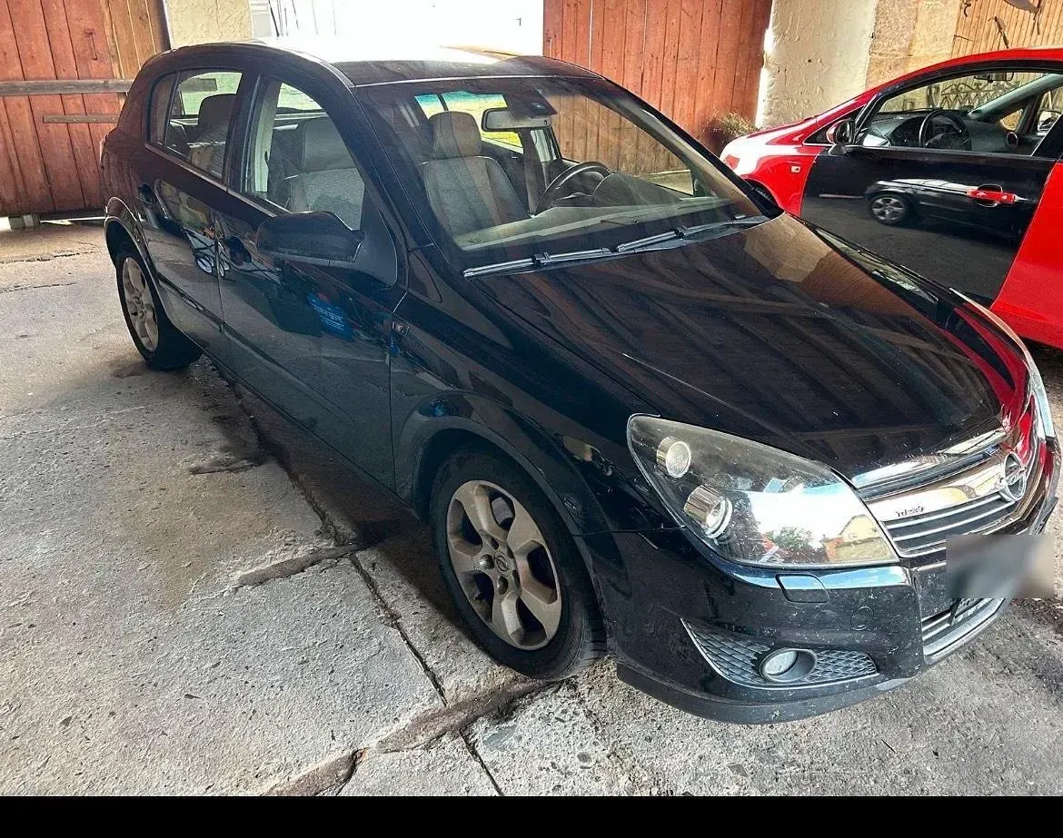 Gebraucht Opel Astra 200 PS (147 kW) 2008 Schwarz Limousine