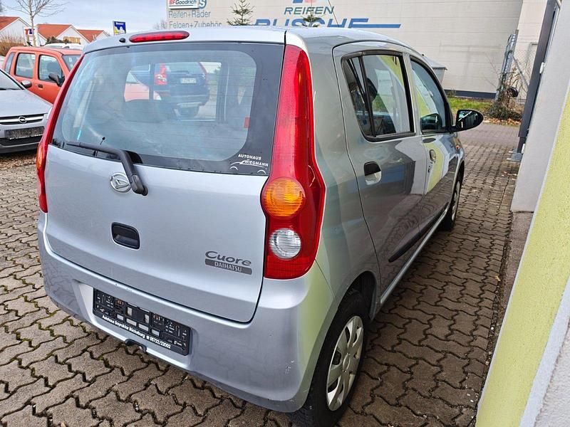Gebraucht Daihatsu Cuore 69 PS (50 kW) 2009 Silber Kleinwagen