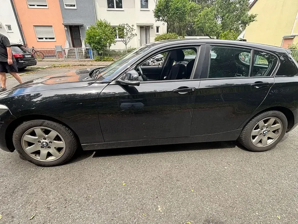Gebraucht BMW 114 Advantage 102 PS (75 kW) 2014 Schwarz Kleinwagen