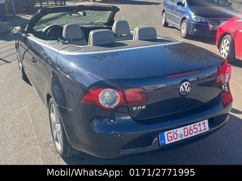 Gebraucht VW Eos 140 PS (102 kW) 2008 Blau Cabrio