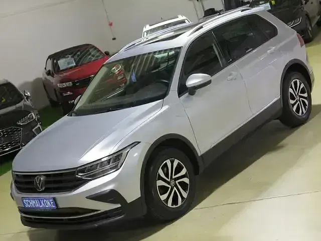 Gebraucht VW Tiguan Active 150 PS (110 kW) 2022 Silber SUV