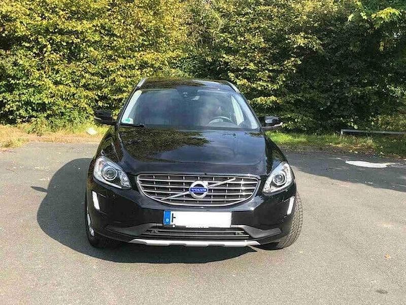 Schwarz Gebraucht 2016 Volvo XC60 Summum SUV | 15.400 € (Superpreis) - Bild 1/4