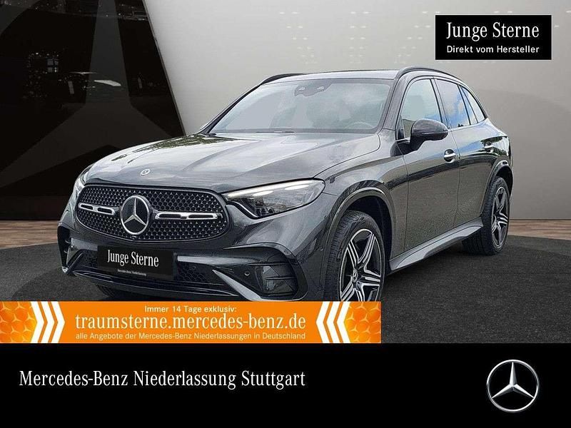 Grau Gebraucht 2023 Mercedes GLC300e AMG SUV | 63.890 € (Etwas zu teuer) - Bild 1/3