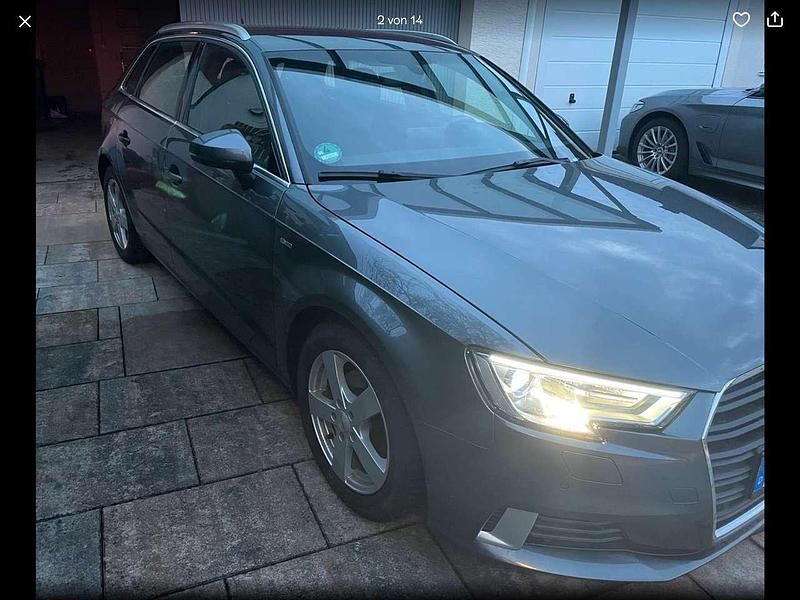 Gebraucht Audi A3 Sport 150 PS (110 kW) 2018 Grau Limousine