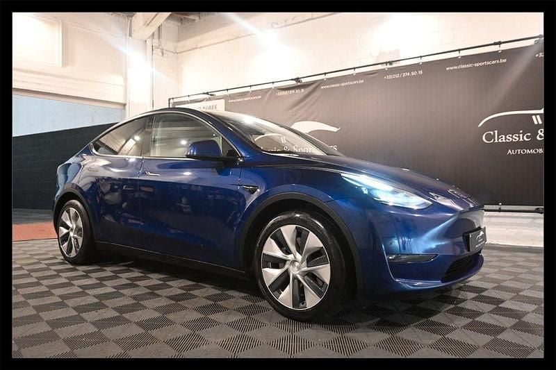 Blau Gebraucht 2021 Tesla Model Y SUV | 23.950 € (Teuer) - Bild 1/4