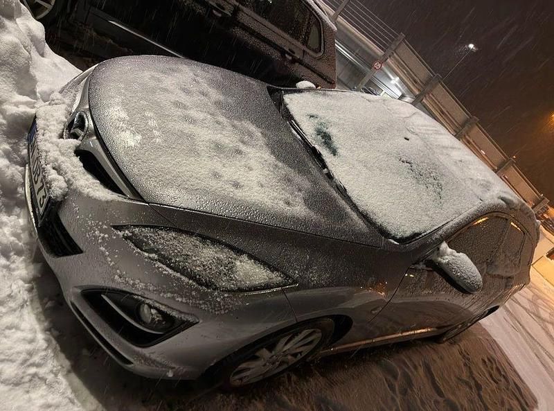 Gebraucht Mazda 6 Center-Line 163 PS (119 kW) 2011 Silber Limousine