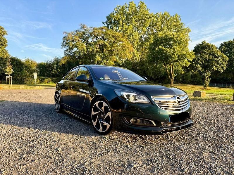 Grün Gebraucht 2013 Opel Insignia OPC Limousine | 9.000 € (Fairer Preis) - Bild 1/4