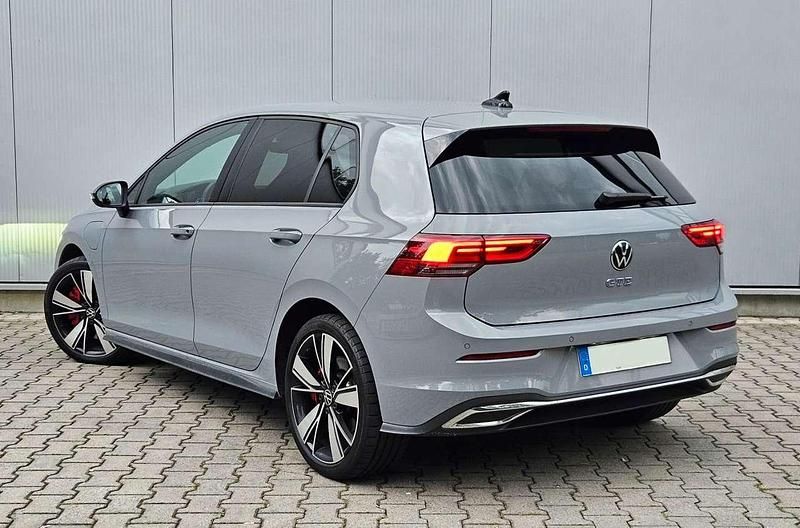 Gebraucht VW Golf VIII GTE 245 PS (180 kW) 2021 Mondsteingrau Limousine