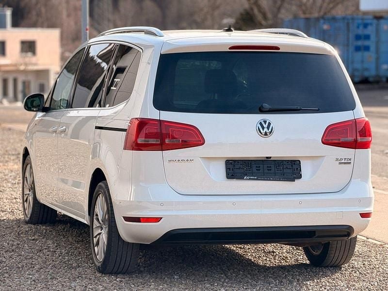 Gebraucht VW Sharan Life 140 PS (102 kW) 2014 Weiß Van / Kleinbus