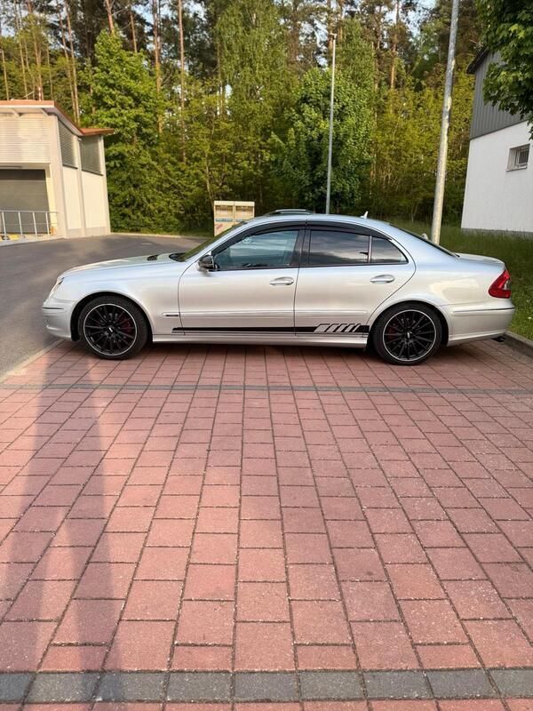 Silber Gebraucht 2007 Mercedes E280 Limousine | 4.999 € (Superpreis) - Bild 1/4