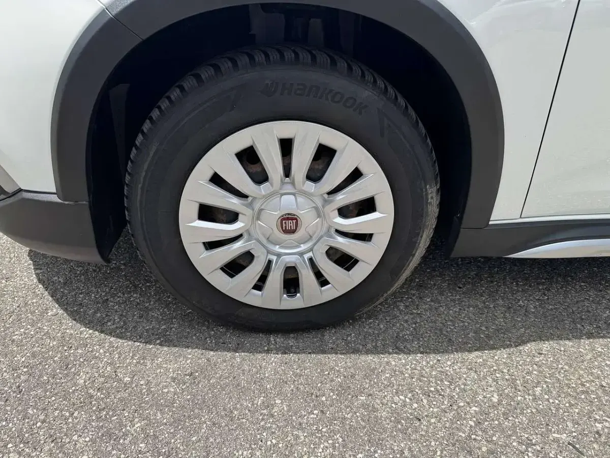 Gebraucht Fiat Tipo Cross 101 PS (74 kW) 2021 Weiß Kleinwagen