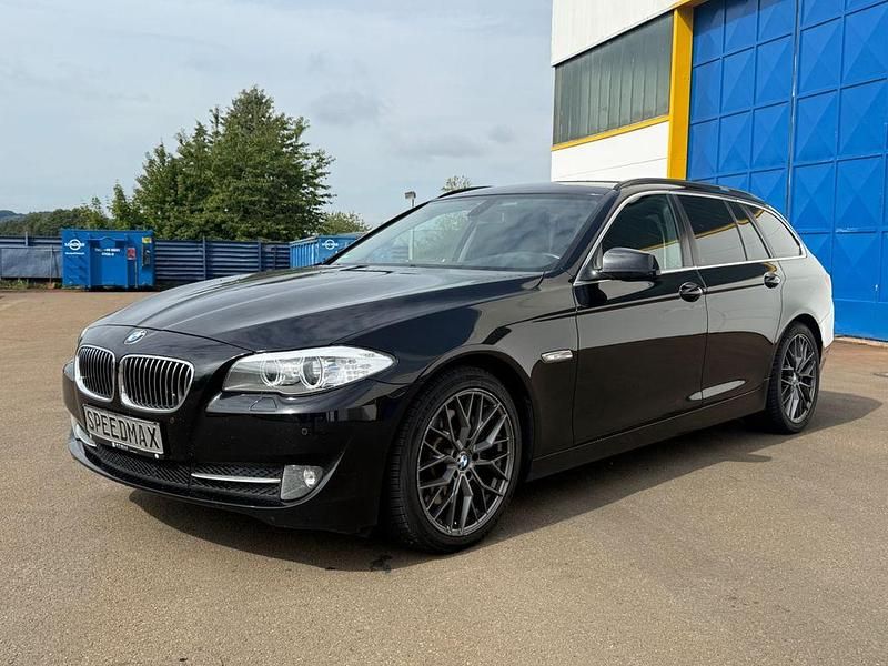 Gebraucht BMW 525 204 PS (150 kW) 2011 Schwarz Kombi