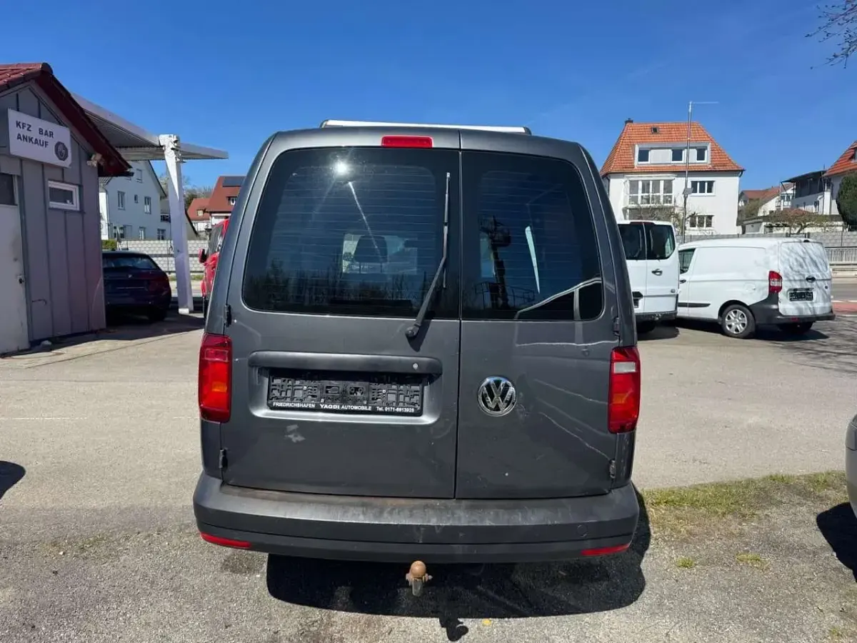 Gebraucht VW Caddy 122 PS (89 kW) 2016 Indiumgrau Van / Kleinbus