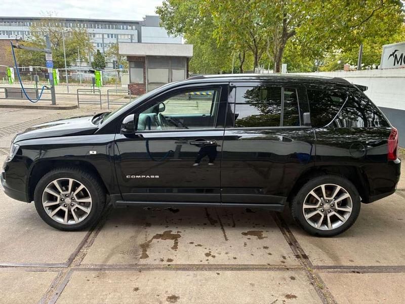 Gebraucht Jeep Compass Limited 170 PS (125 kW) 2016 Schwarz SUV