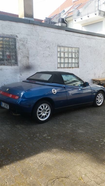 Blau Gebraucht 1998 Alfa Romeo Spider Cabrio | 3.600 € (Fairer Preis) - Bild 1/4