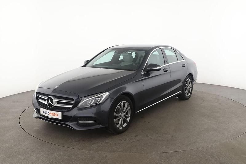 Grau Gebraucht 2014 Mercedes C180 Avantgarde Limousine | 17.630 € (Fairer Preis) - Bild 1/3