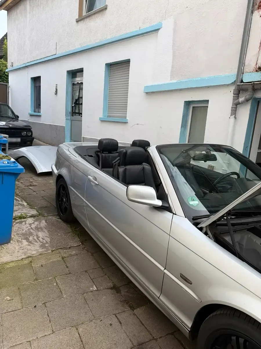 Gebraucht BMW 325 Cabriolet 193 PS (141 kW) 2001 Silber Cabrio
