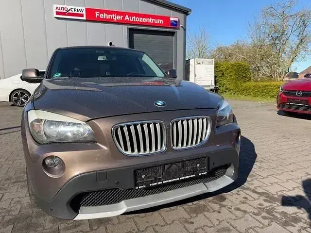 Gebraucht BMW X1 204 PS (150 kW) 2011 Braun SUV