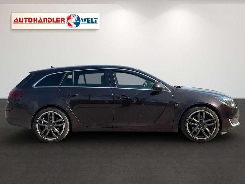 Gebraucht Opel Insignia Innovation 140 PS (102 kW) 2014 Braun Kombi