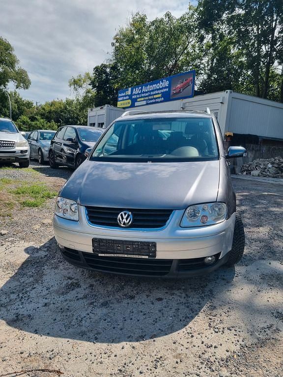 Grau Gebraucht 2006 VW Touran Highline Van / Kleinbus | 1.990 € (Superpreis) - Bild 1/4