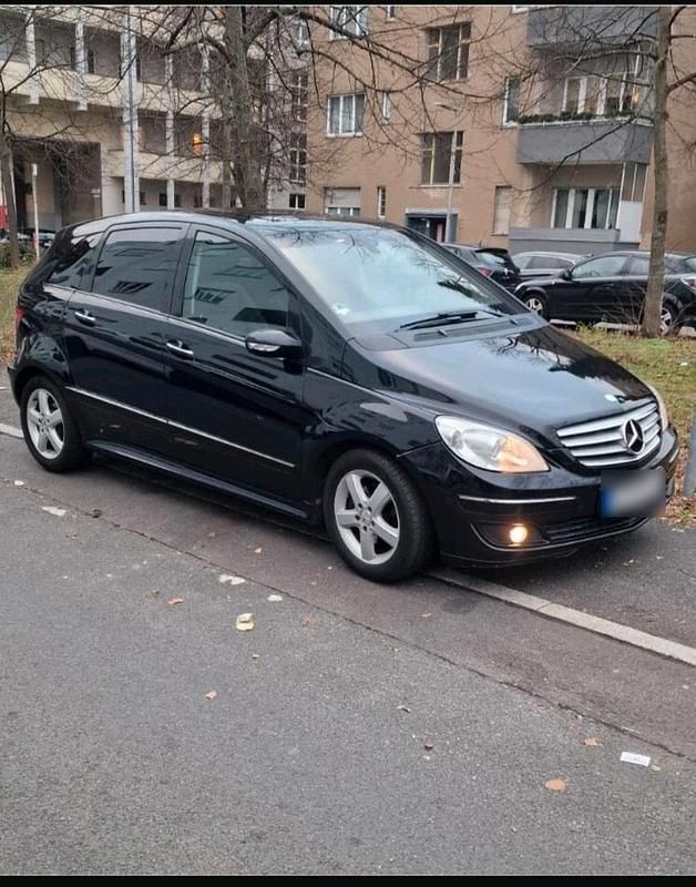 Gebraucht Mercedes B200 140 PS (102 kW) 2005 Schwarz Van / Kleinbus