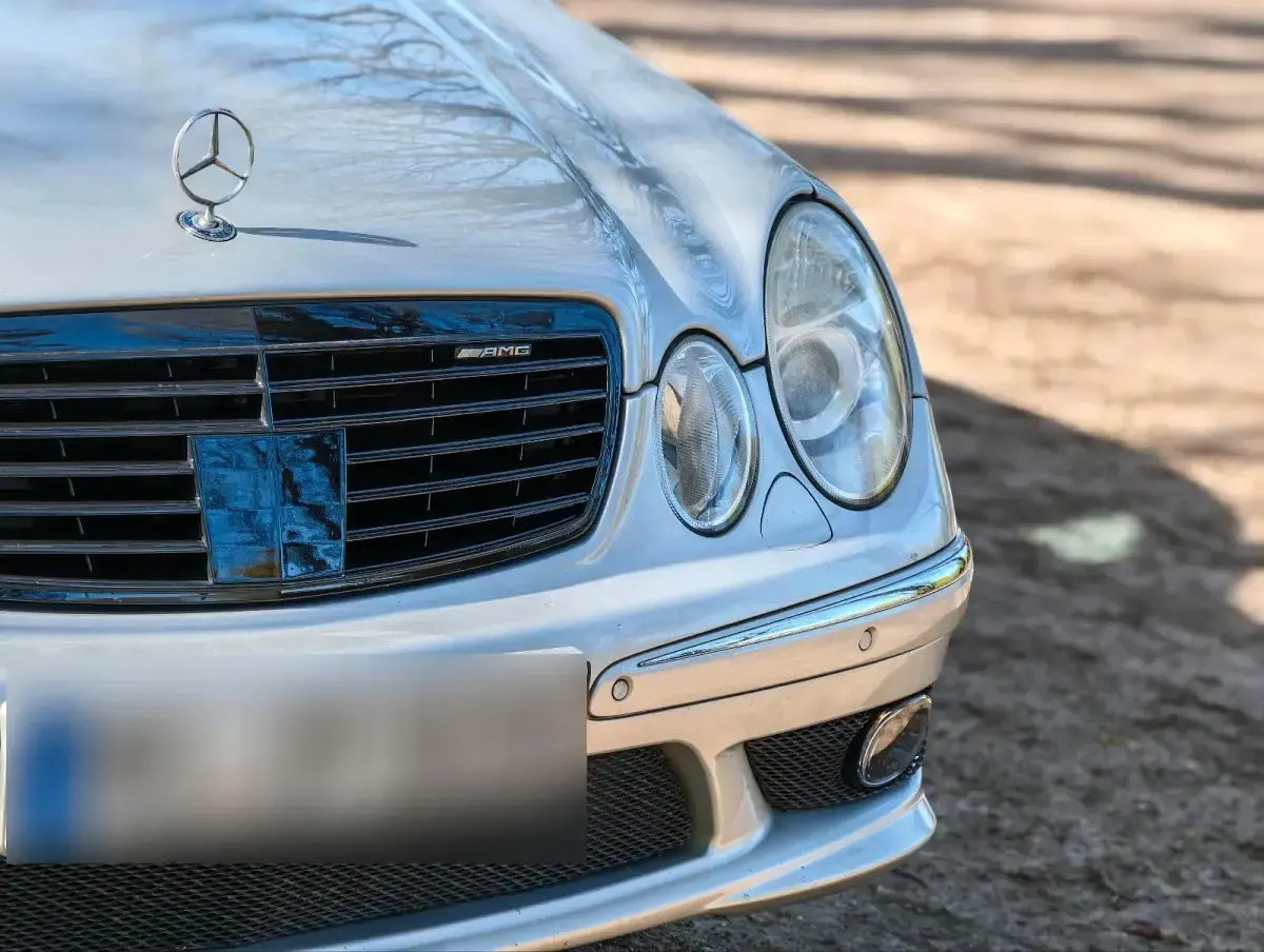 Gebraucht Mercedes E240 AMG 177 PS (130 kW) 2003 Silber Limousine