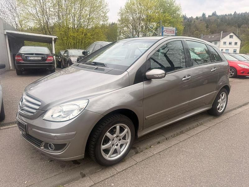 Usata Mercedes B150 95 CV (69 kW) 2006 Grigio Monovolume