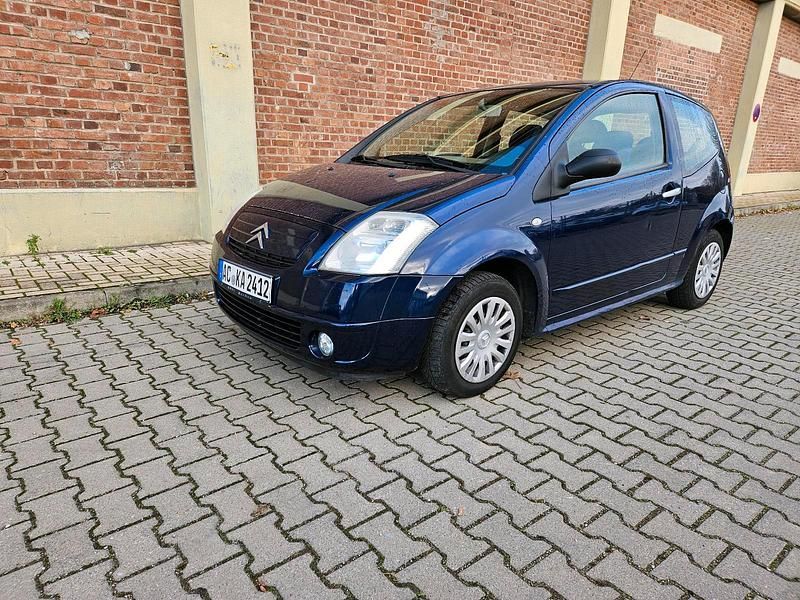 Blau Gebraucht 2004 Citroën C2 Kleinwagen | 1.100 € - Bild 1/4