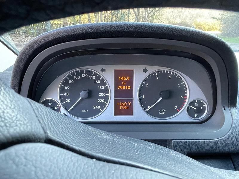 Gebraucht Mercedes A150 95 PS (69 kW) 2009 Silber Limousine