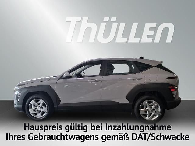 Neu Hyundai Kona Select 150 PS (110 kW) 2026 Grau SUV
