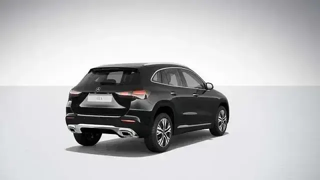Gebraucht Mercedes GLA200 Progressive 163 PS (119 kW) 2025 Schwarz SUV
