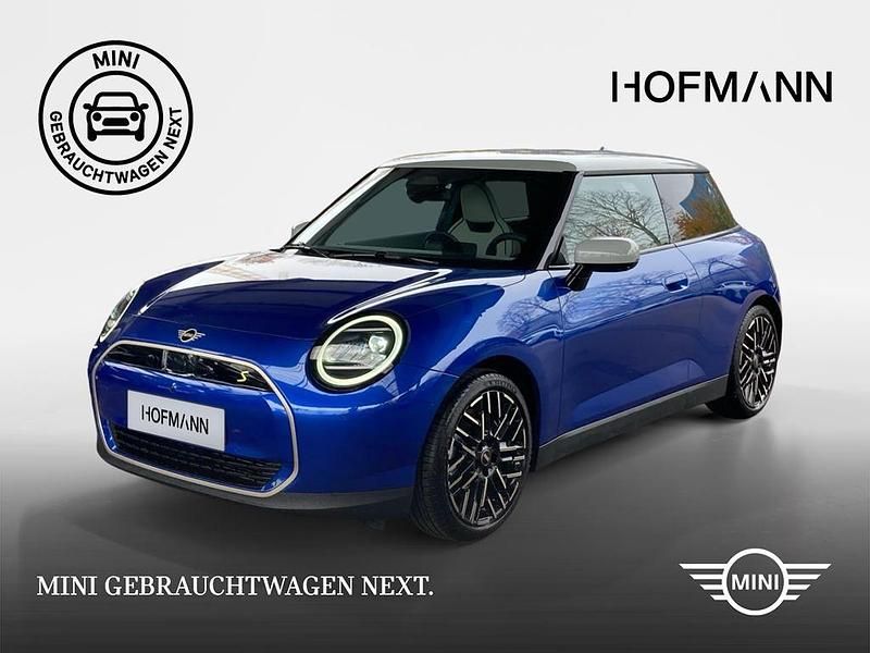 Blazing blue Gebraucht 2024 Mini Cooper SE Favoured Kleinwagen | 31.404 € (Fairer Preis) - Bild 1/3