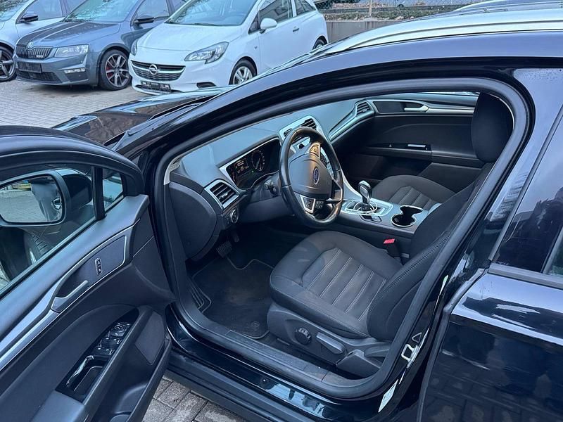 Gebraucht Ford Mondeo Trend 150 PS (110 kW) 2017 Schwarz Kombi