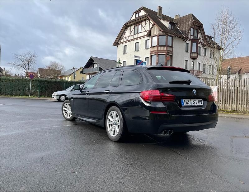 Gebraucht BMW 530 258 PS (189 kW) 2014 Schwarz Kombi