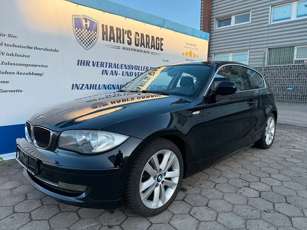 Gebraucht BMW 118 Sport Line 143 PS (105 kW) 2010 Schwarz Kleinwagen