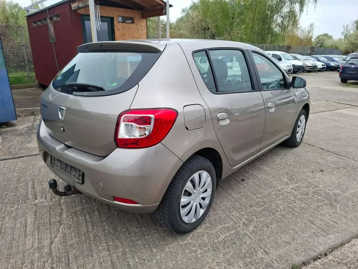Gebraucht Dacia Sandero 90 PS (66 kW) 2015 Stone Limousine