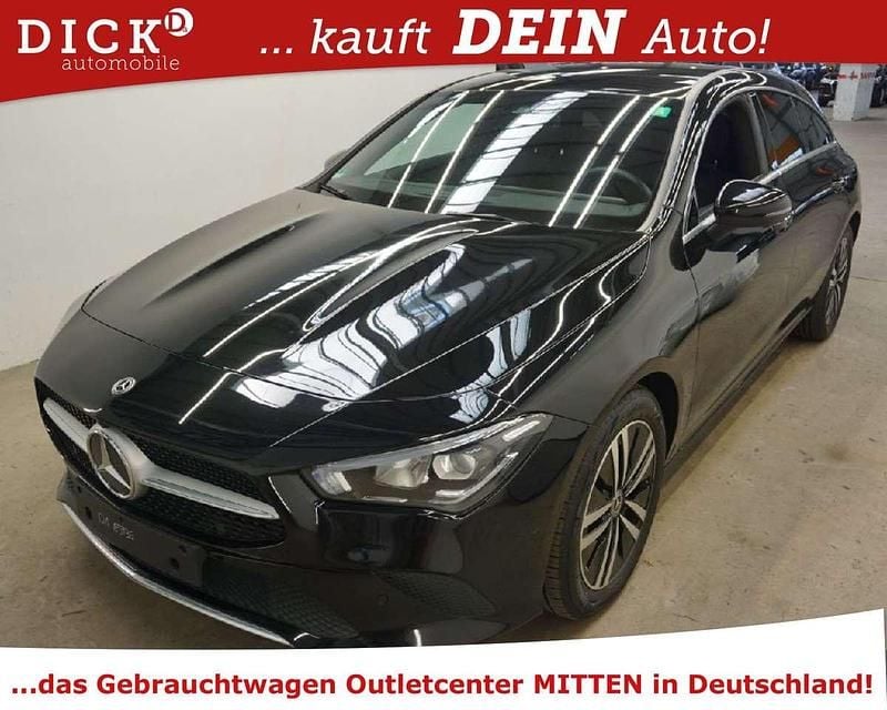 Nachtschwarz unilack Gebraucht 2022 Mercedes CLA200 Kombi | 23.550 € (Superpreis) - Bild 1/4
