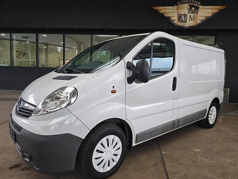 Gebraucht Opel Vivaro 180 PS (132 kW) 2014 Weiß Van / Kleinbus